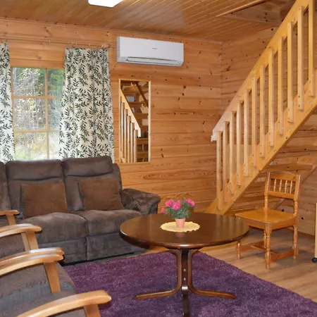 Holiday home Rinnepelto 6827